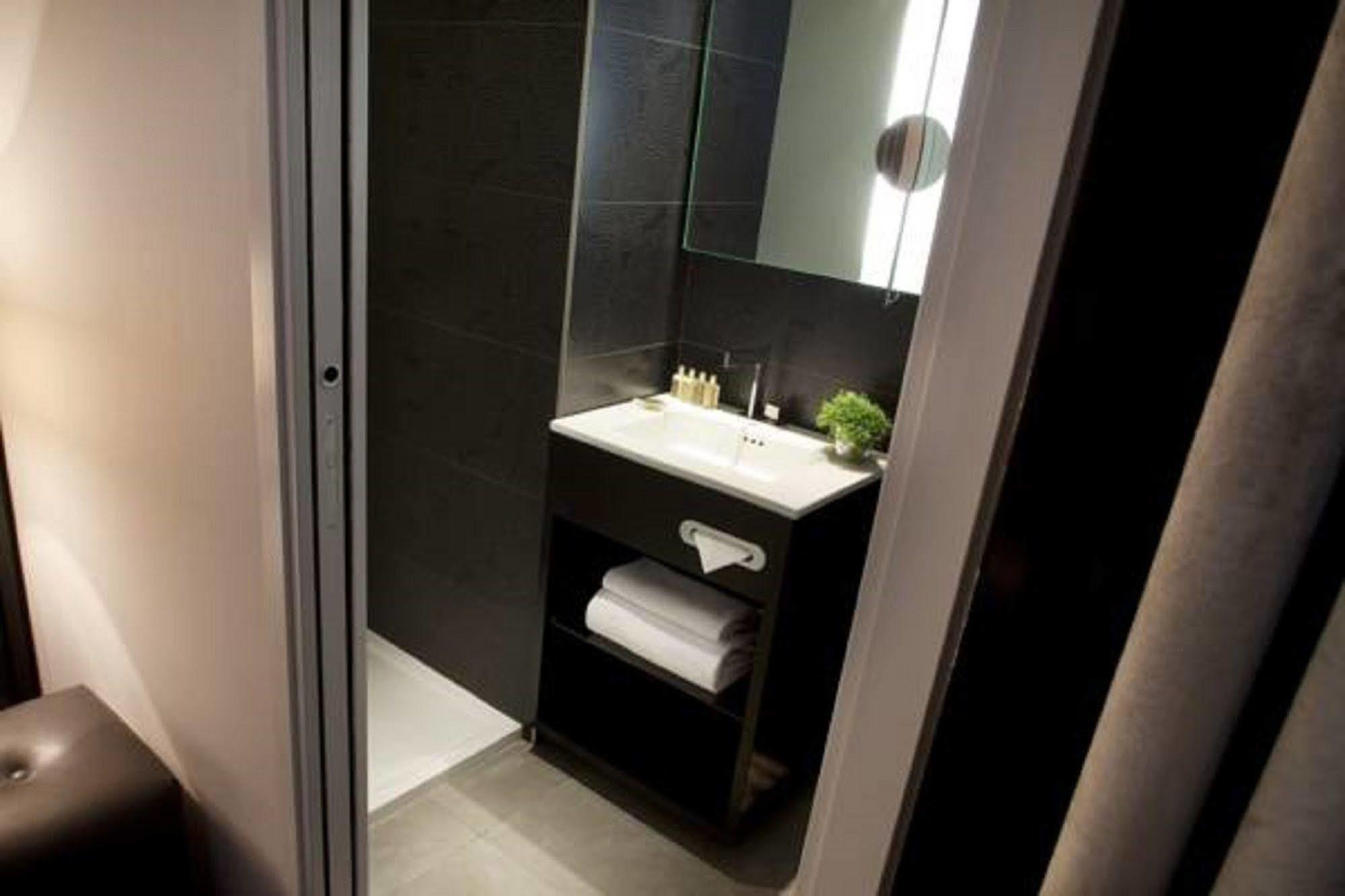 Hotel Caron Le Marais Paris Ngoại thất bức ảnh